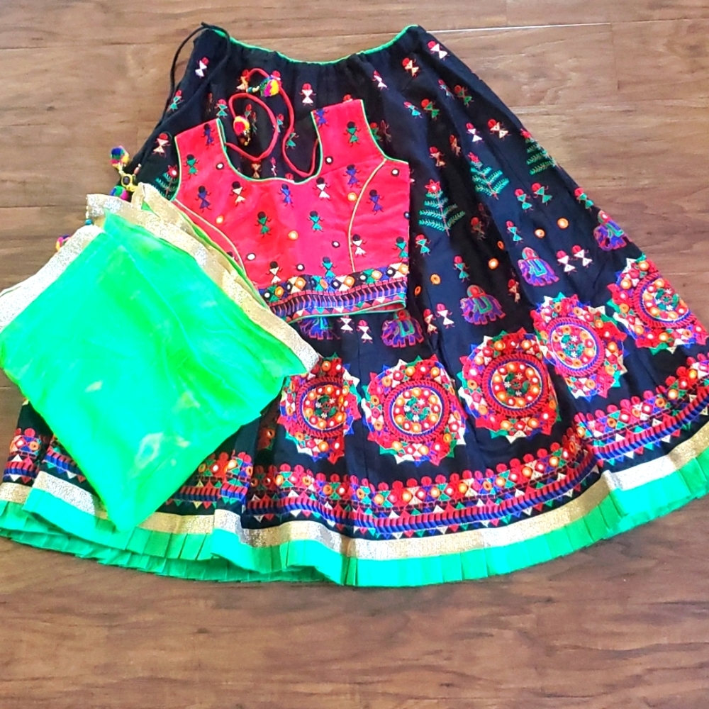 Chaniya choli (little girls)